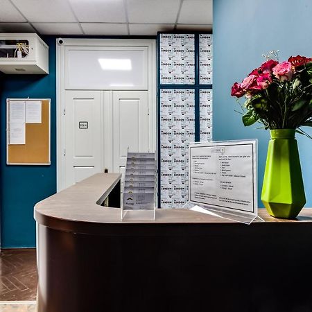 Mister Hostel Lviv Ngoại thất bức ảnh