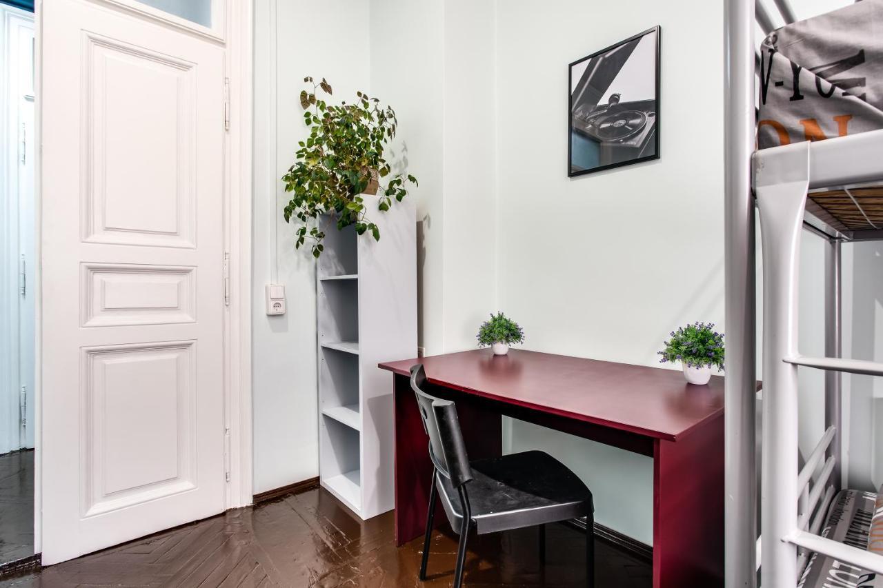 Mister Hostel Lviv Ngoại thất bức ảnh