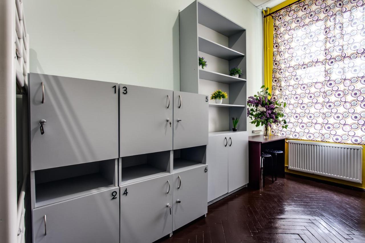 Mister Hostel Lviv Ngoại thất bức ảnh