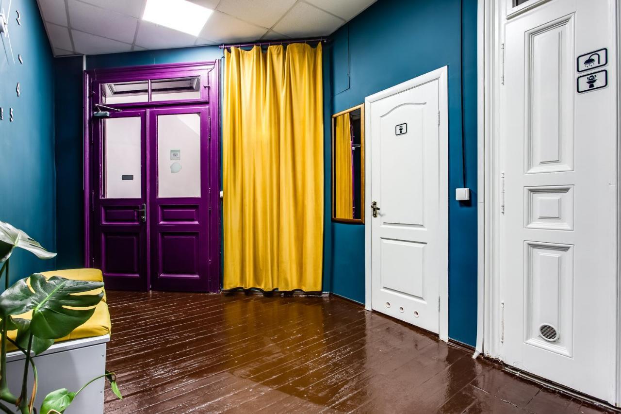 Mister Hostel Lviv Ngoại thất bức ảnh