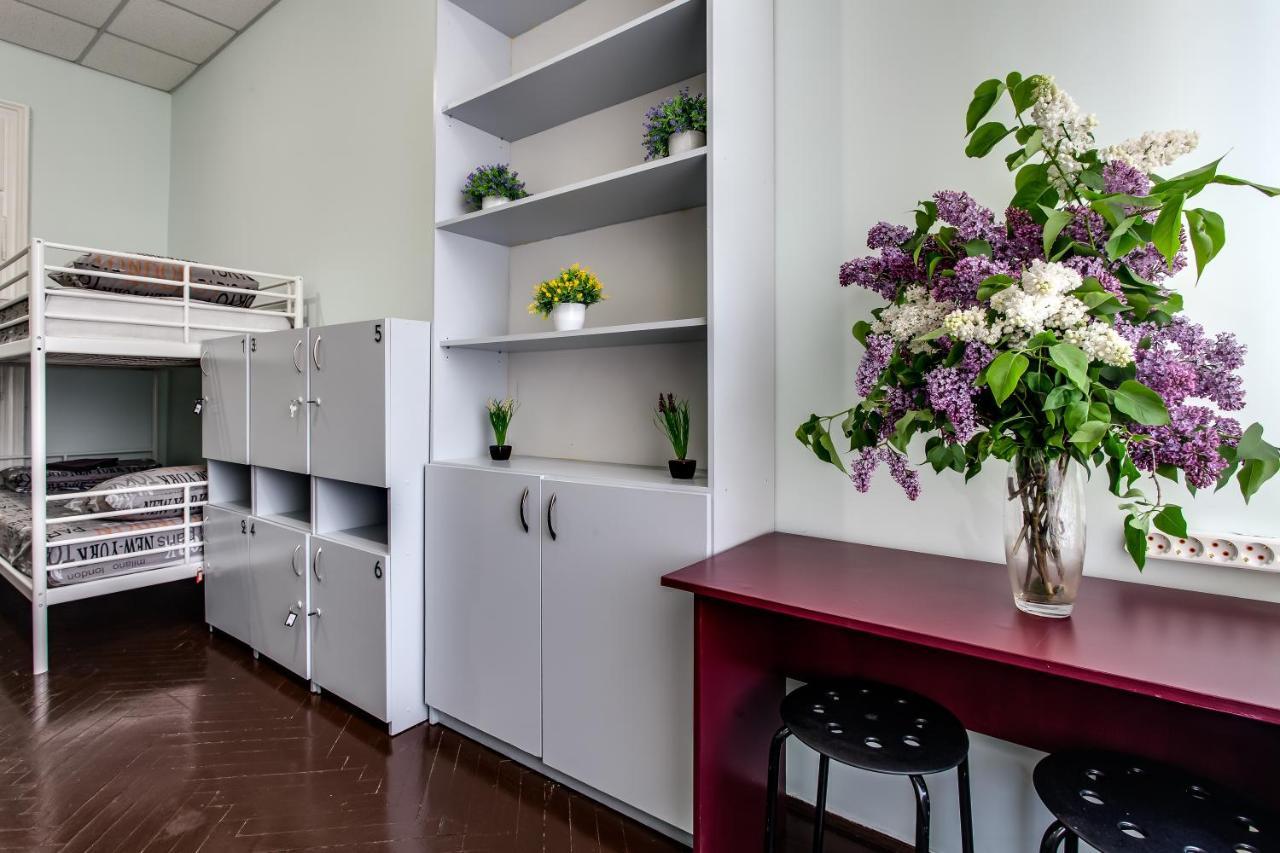 Mister Hostel Lviv Ngoại thất bức ảnh