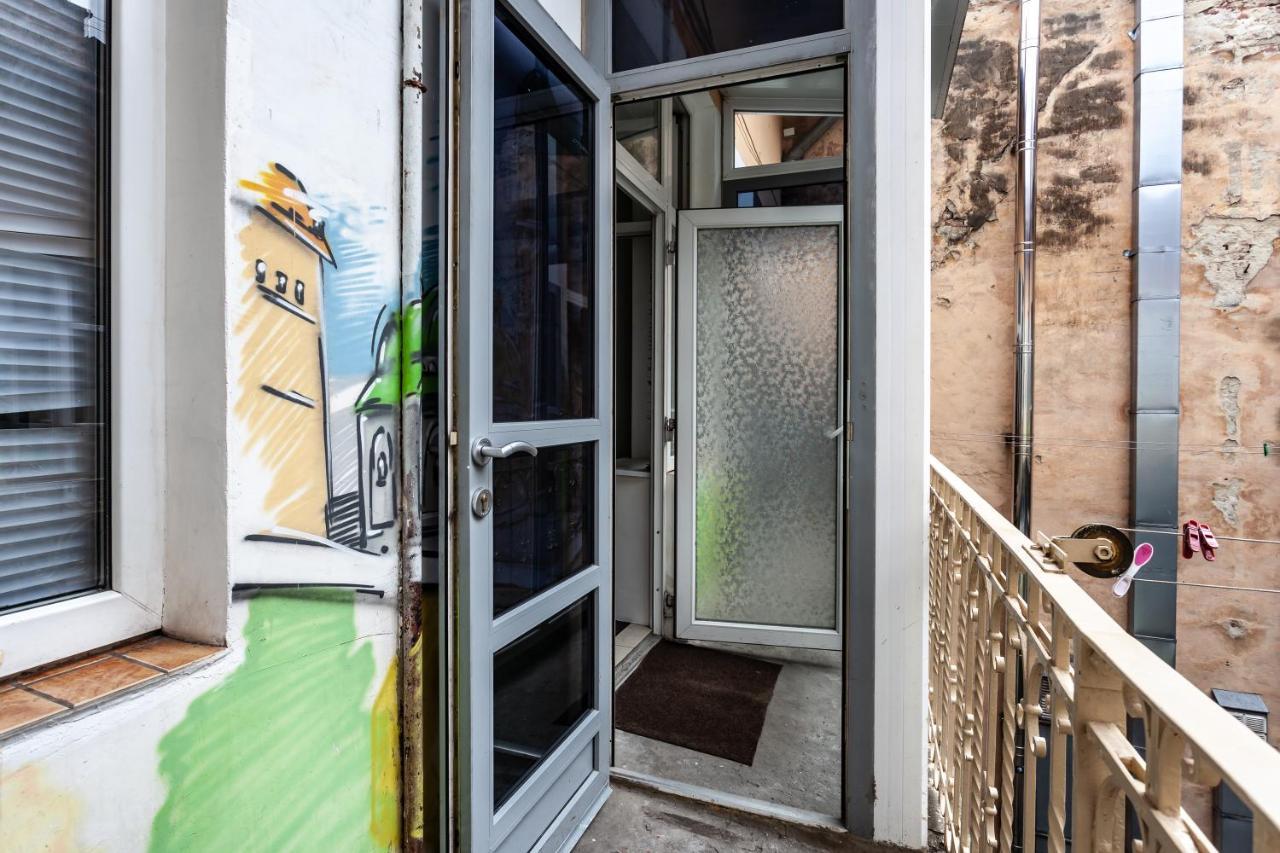 Mister Hostel Lviv Ngoại thất bức ảnh