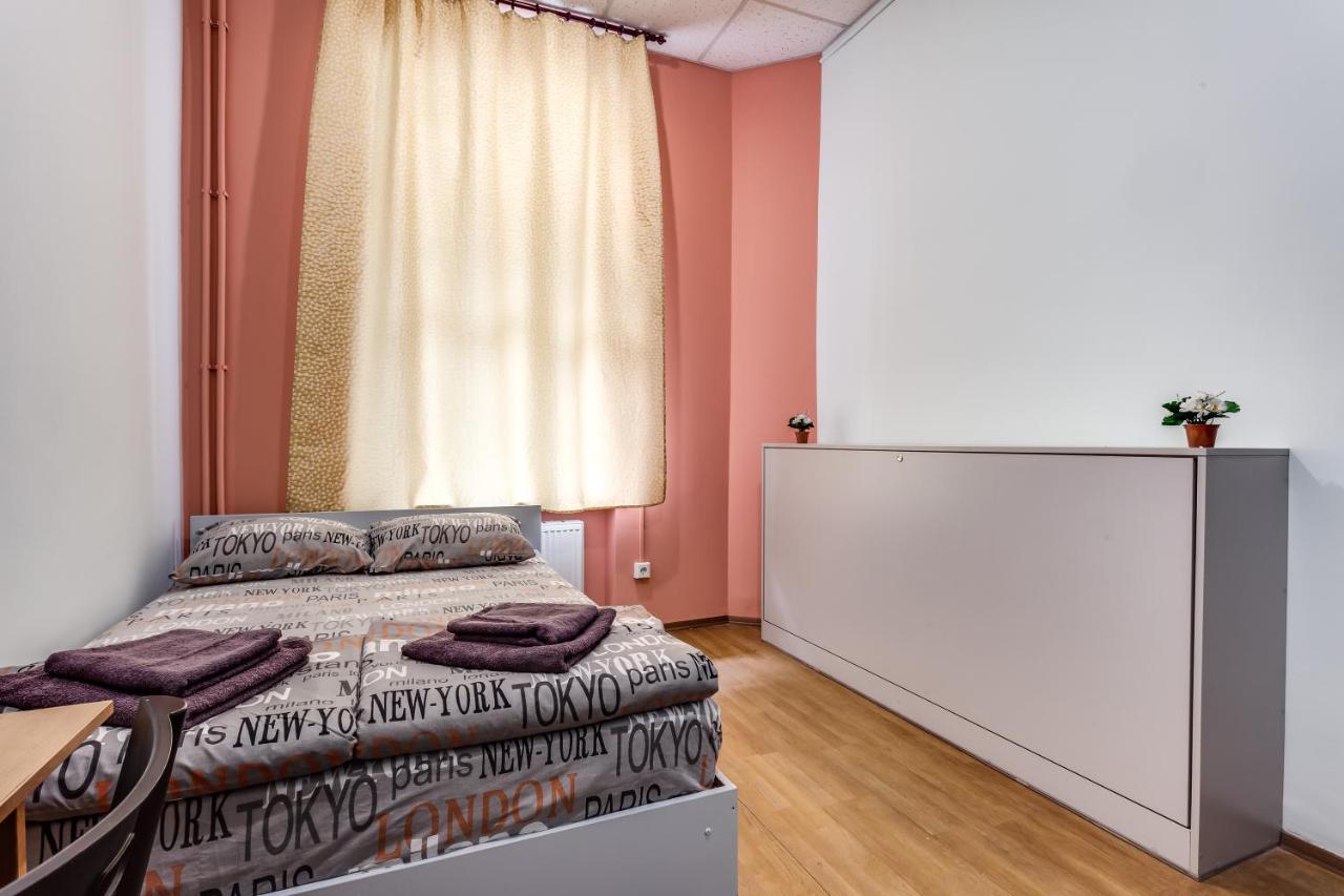 Mister Hostel Lviv Ngoại thất bức ảnh