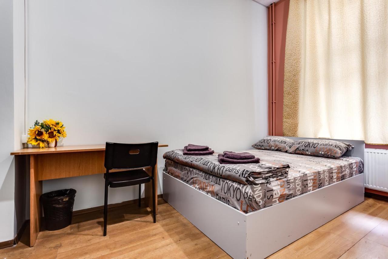 Mister Hostel Lviv Ngoại thất bức ảnh