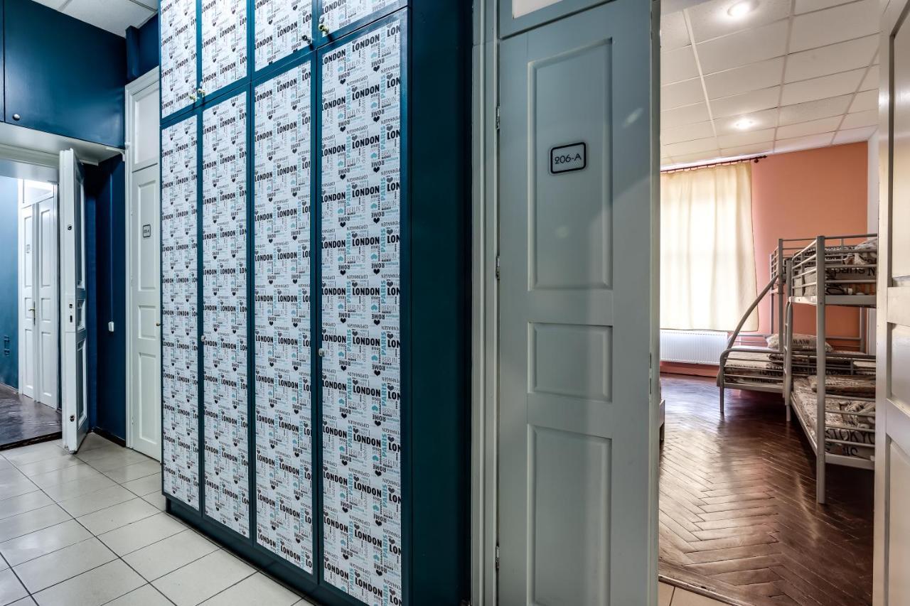 Mister Hostel Lviv Ngoại thất bức ảnh