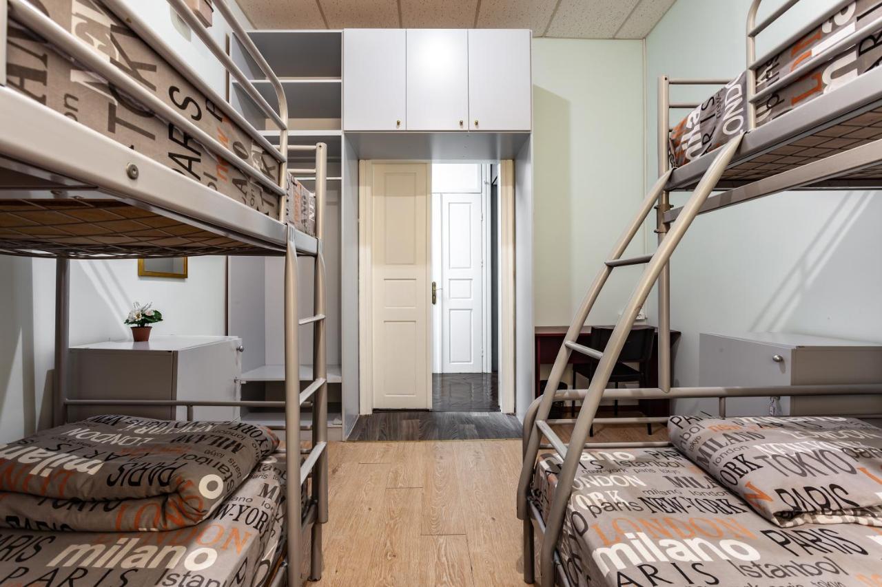 Mister Hostel Lviv Ngoại thất bức ảnh