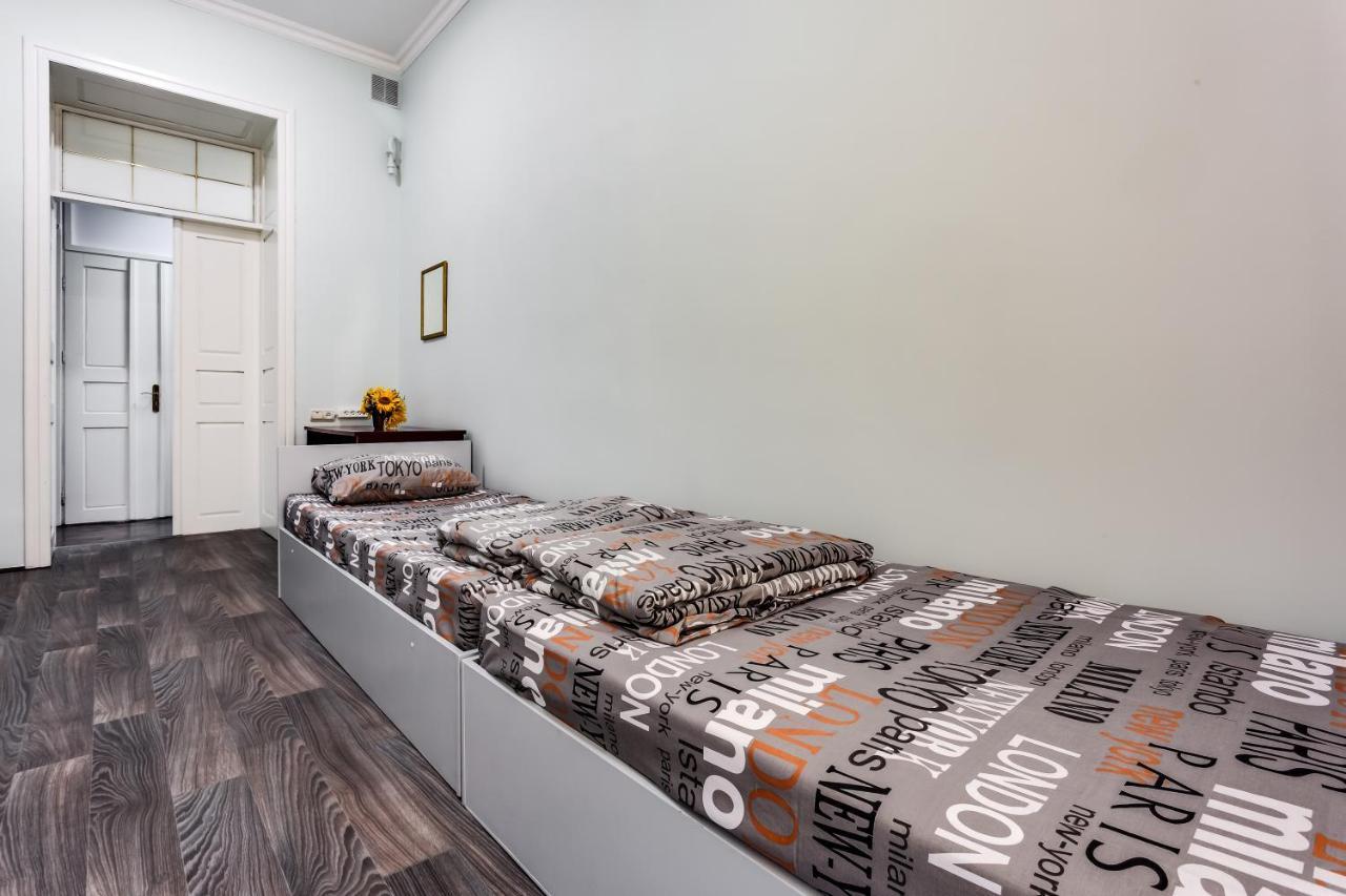 Mister Hostel Lviv Ngoại thất bức ảnh