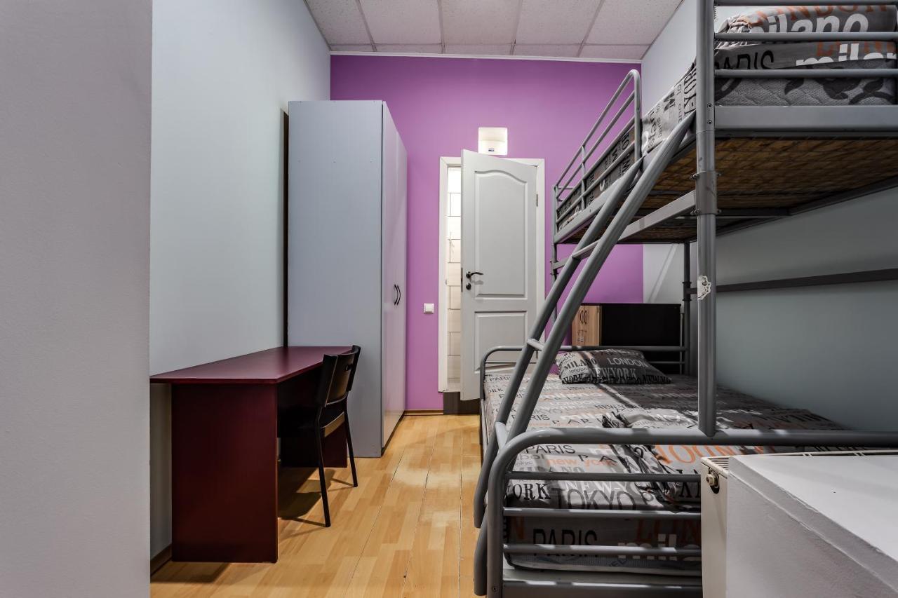 Mister Hostel Lviv Ngoại thất bức ảnh