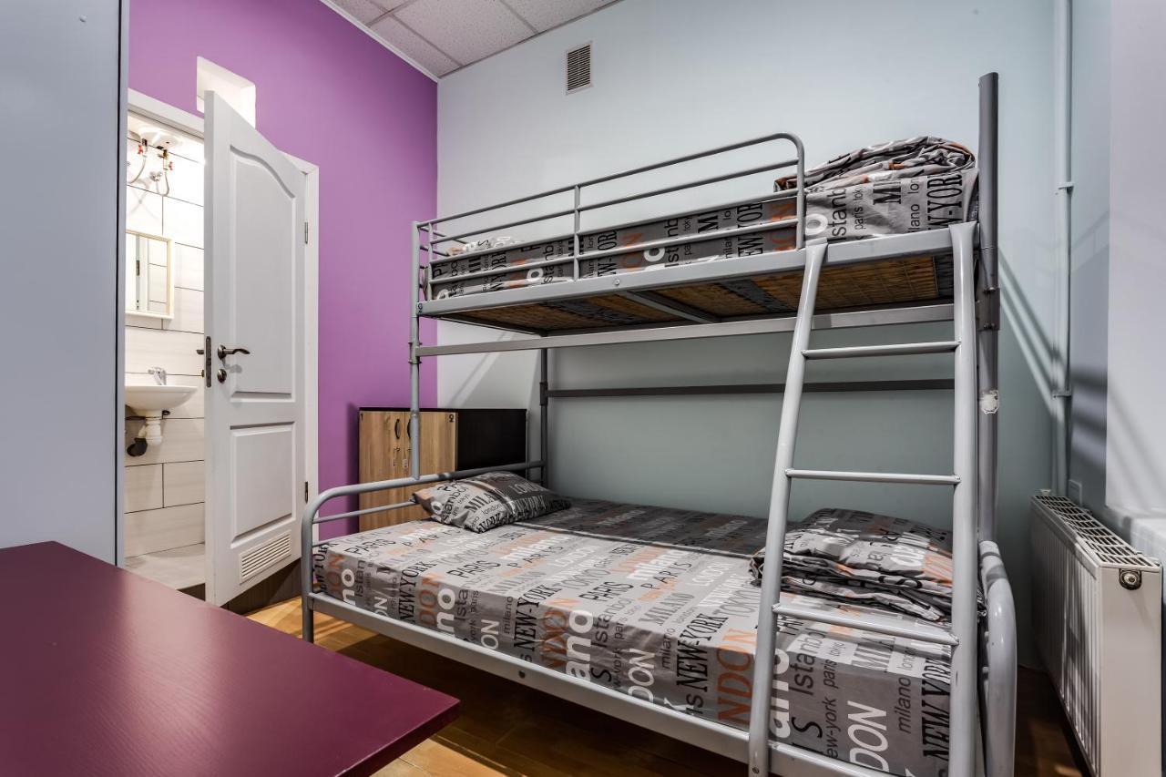 Mister Hostel Lviv Ngoại thất bức ảnh