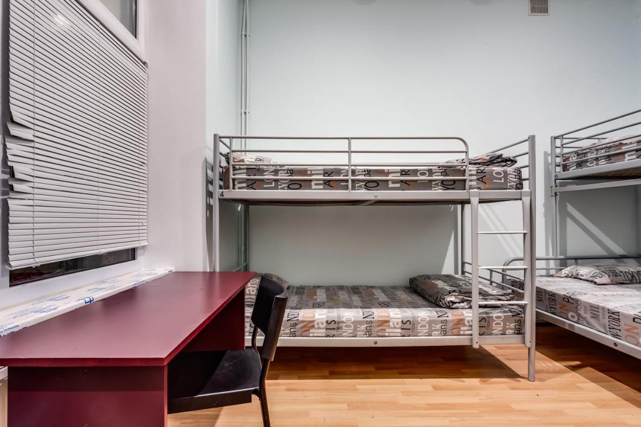 Mister Hostel Lviv Ngoại thất bức ảnh